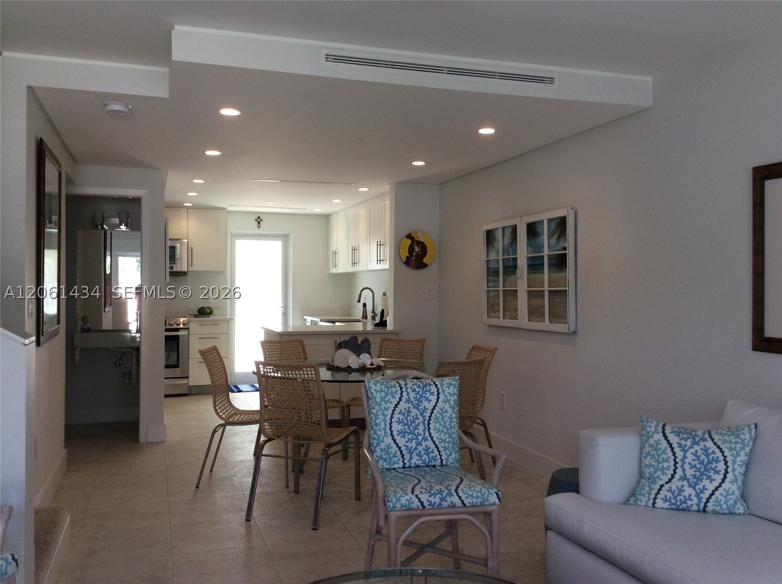 881 Ocean Dr #TH3, Key Biscayne FL 33149