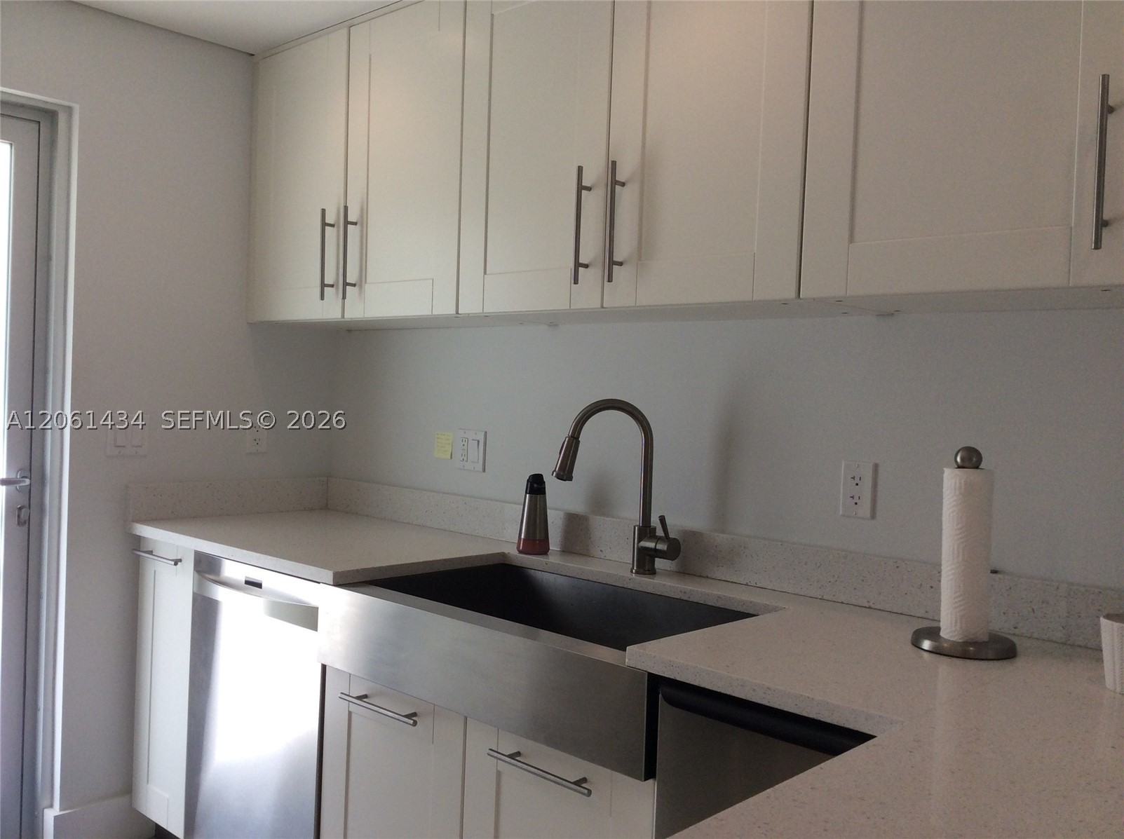 881 Ocean Dr #TH3, Key Biscayne FL 33149