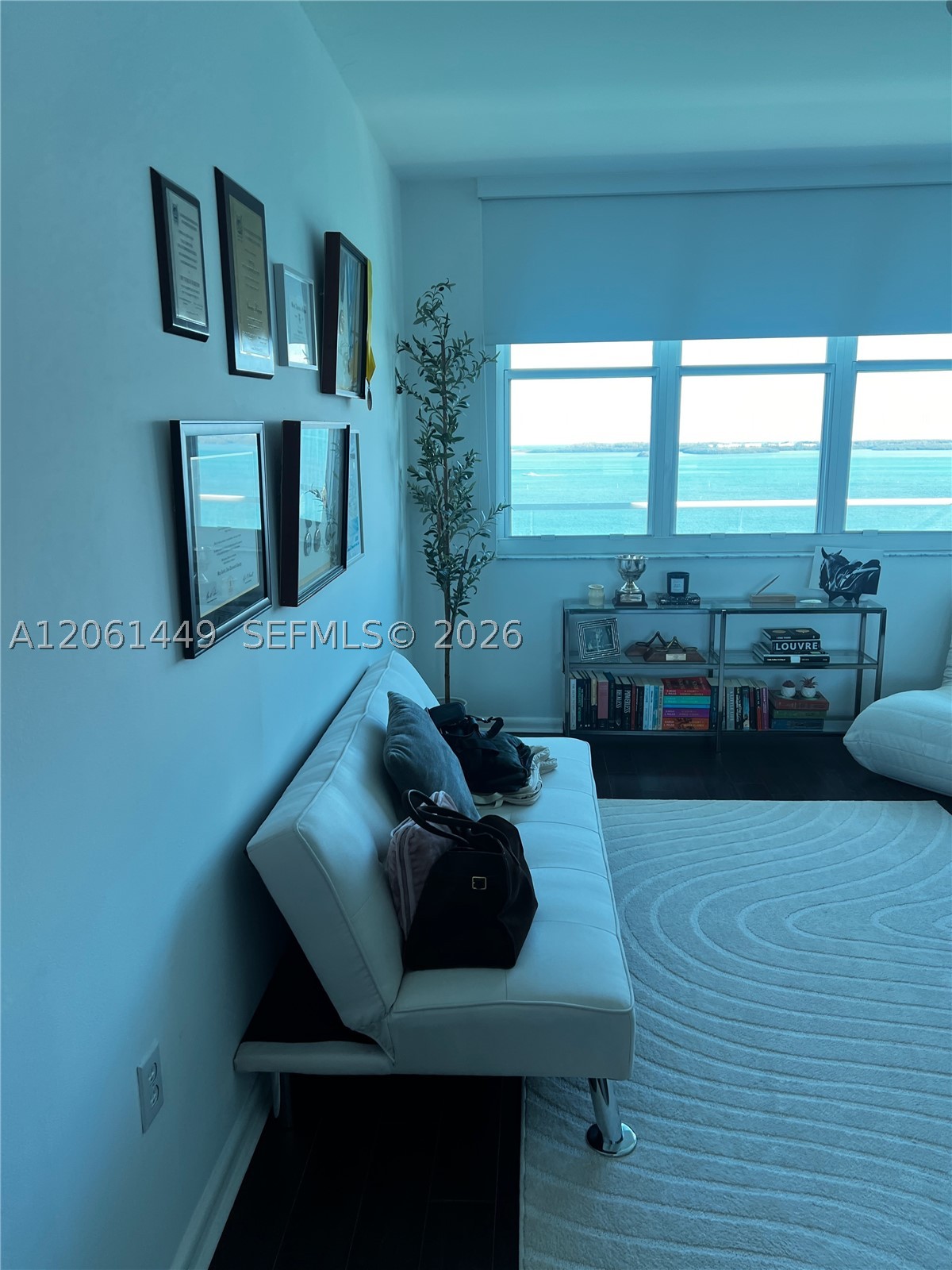 800 Claughton Island Dr #1404, Miami FL 33131