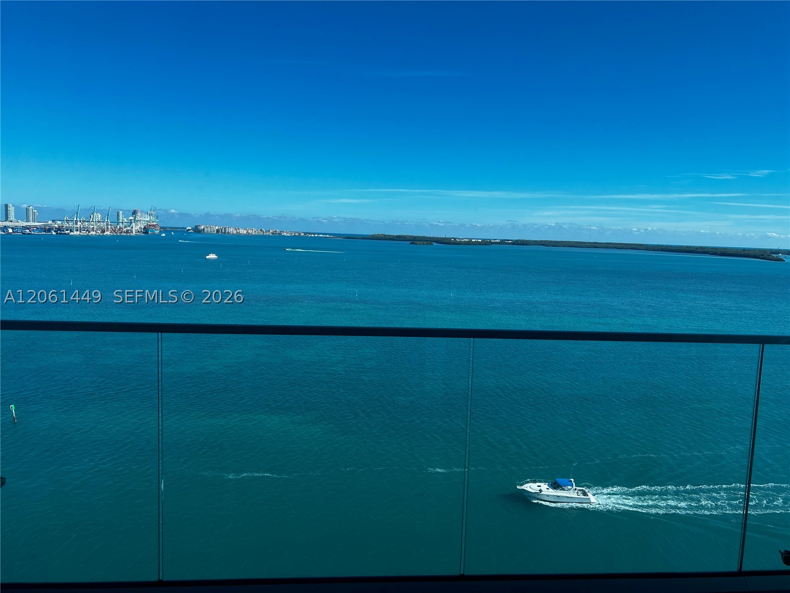 800 Claughton Island Dr #1404, Miami FL 33131