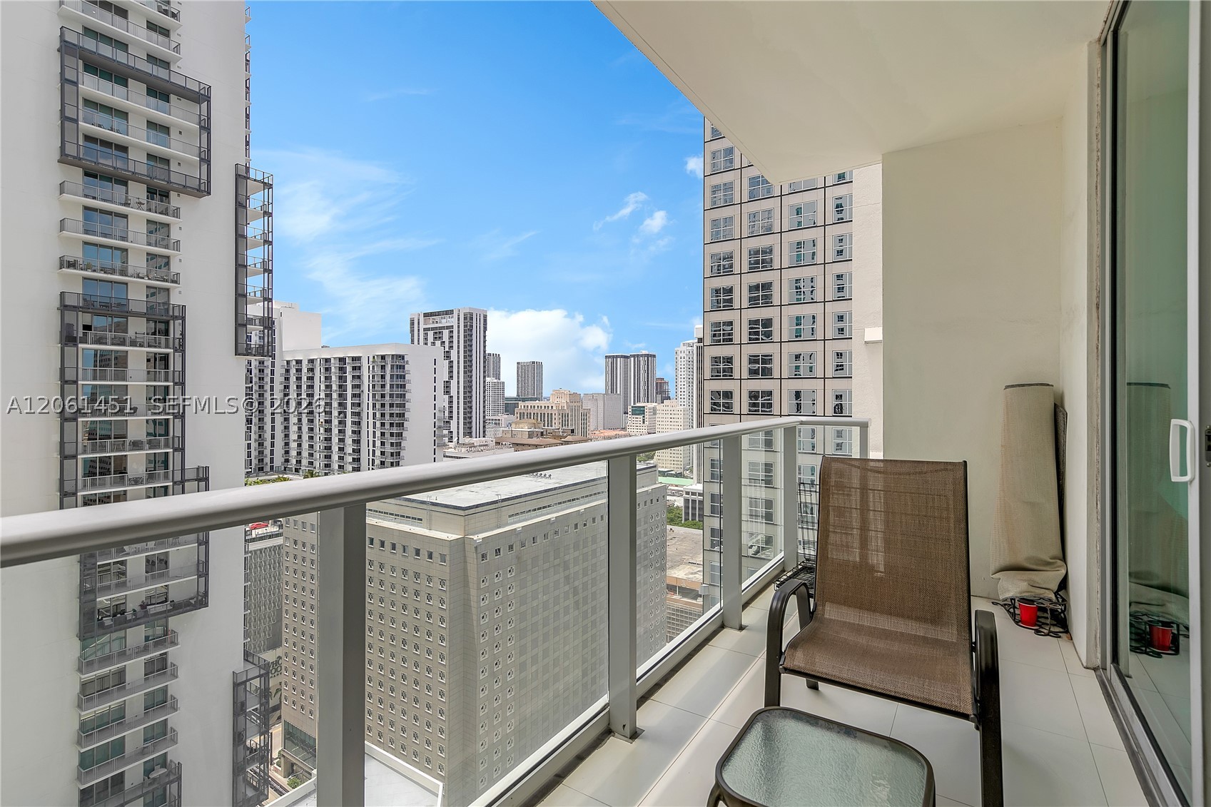 300 S Biscayne Blvd #T-2309, Miami FL 33131