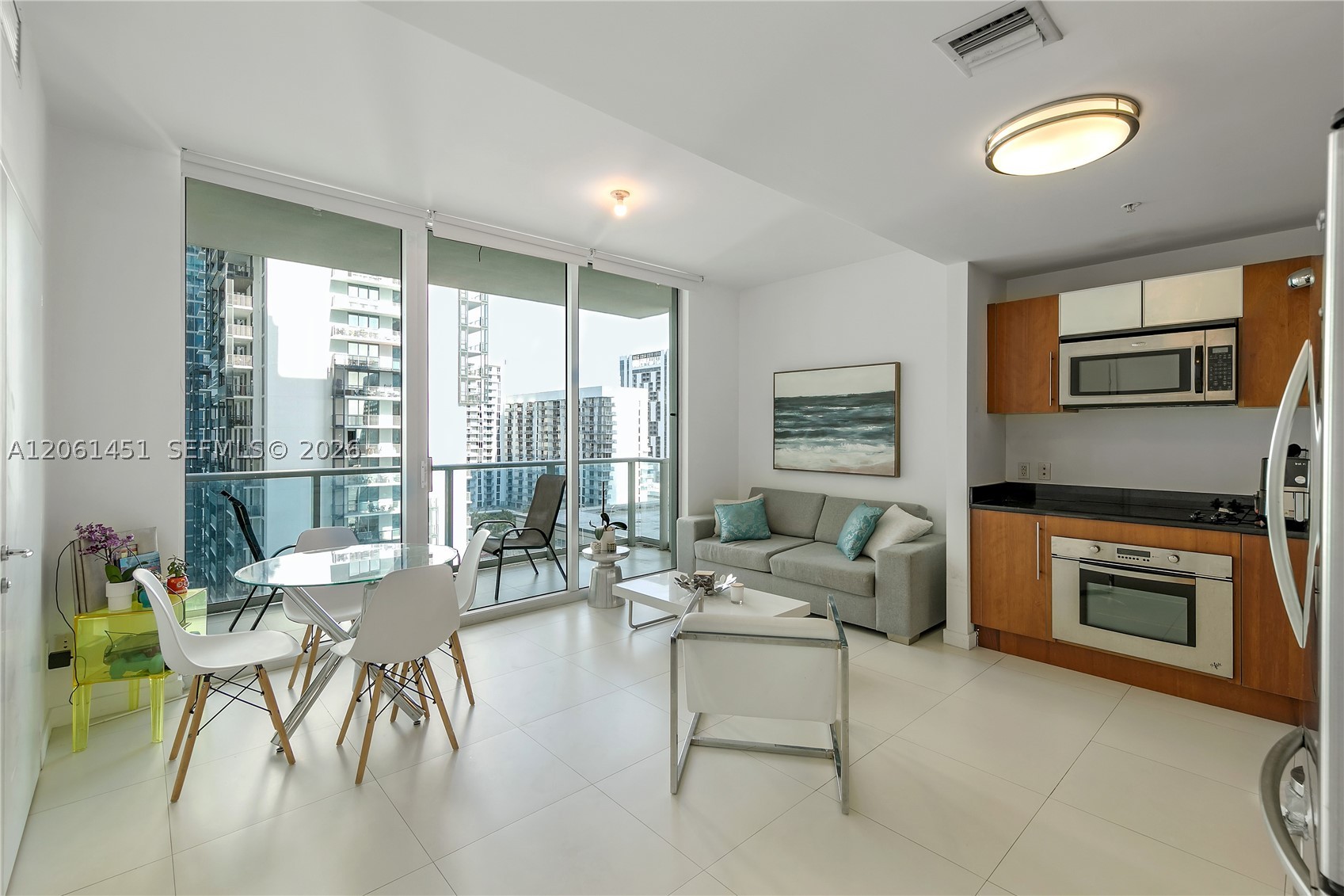 300 S Biscayne Blvd #T-2309, Miami FL 33131