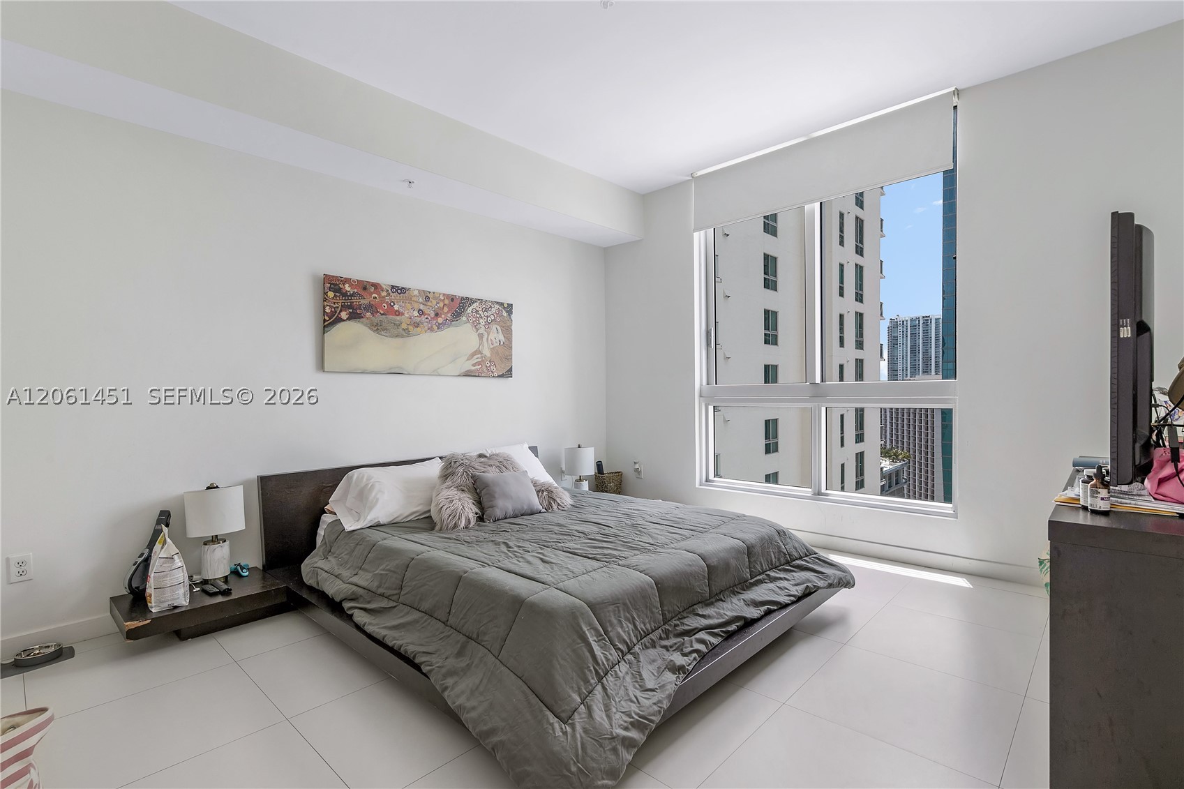 300 S Biscayne Blvd #T-2309, Miami FL 33131