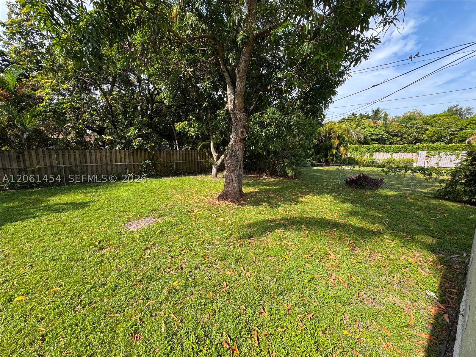 124 NW 89th St #124, El Portal FL 33150