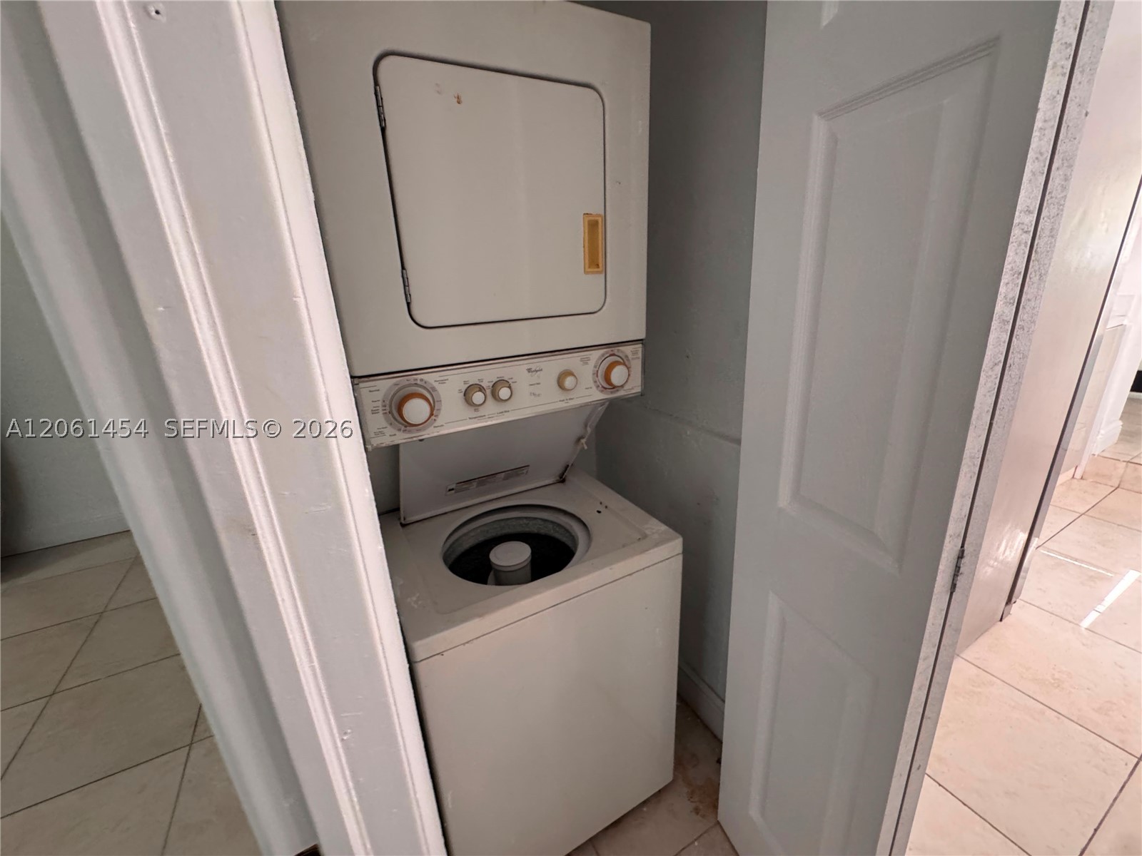 124 NW 89th St #124, El Portal FL 33150