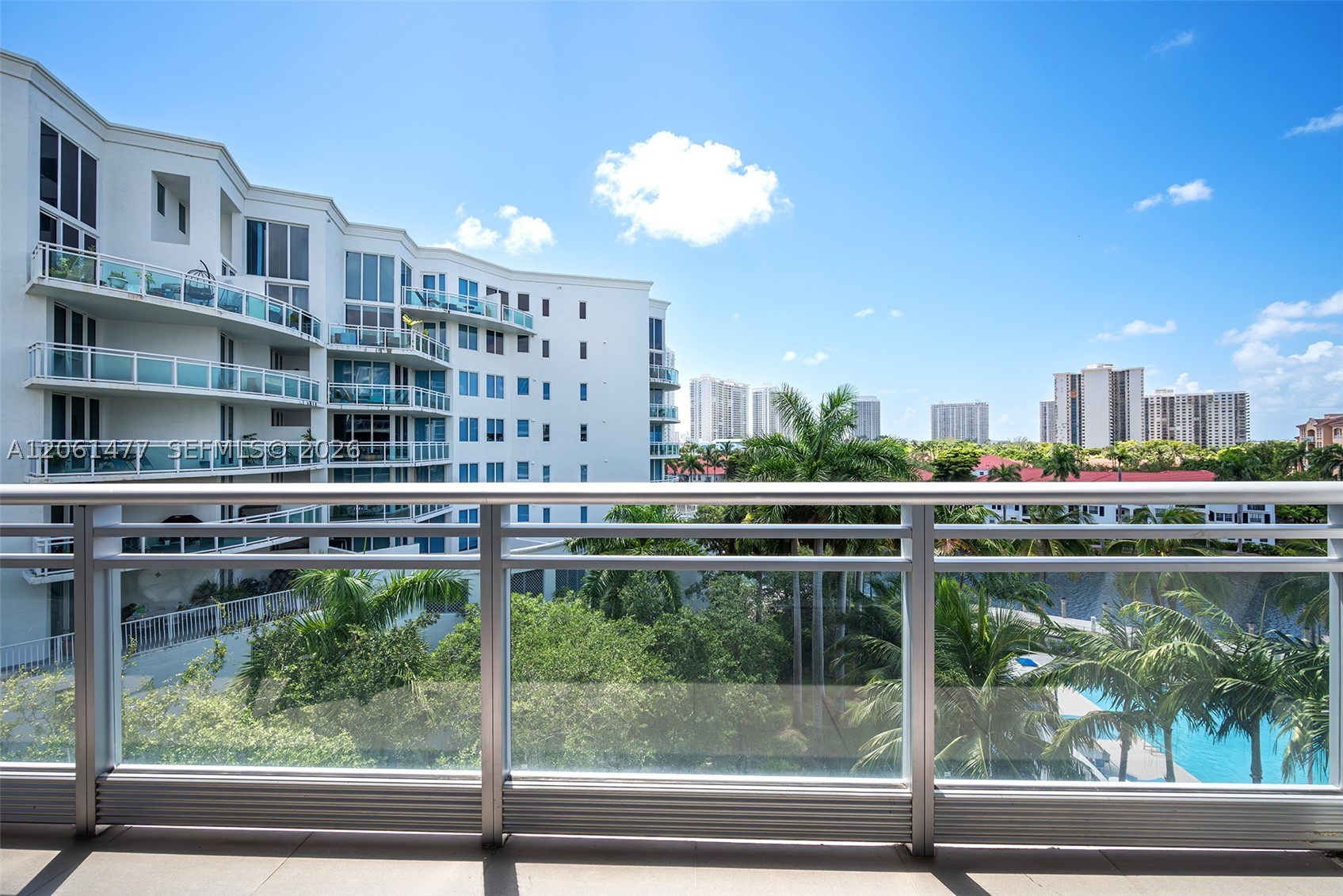2950 NE 188th St #449, Aventura FL 33180