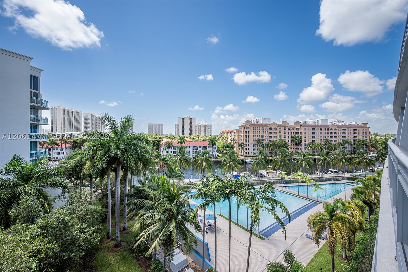 2950 NE 188th St #449, Aventura FL 33180