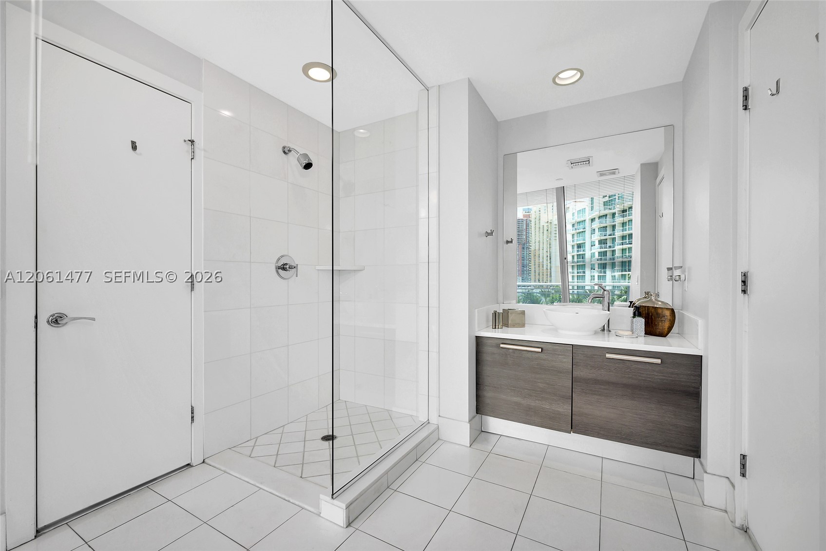 2950 NE 188th St #449, Aventura FL 33180