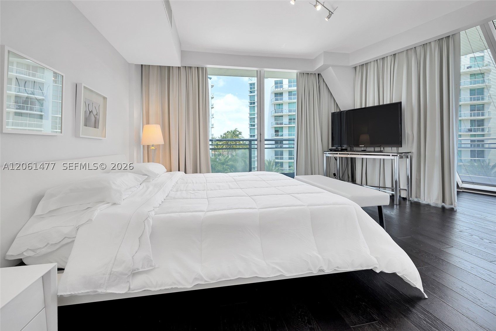 2950 NE 188th St #449, Aventura FL 33180