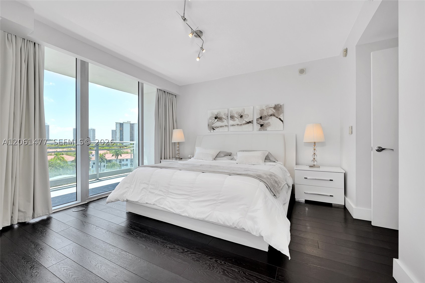 2950 NE 188th St #449, Aventura FL 33180