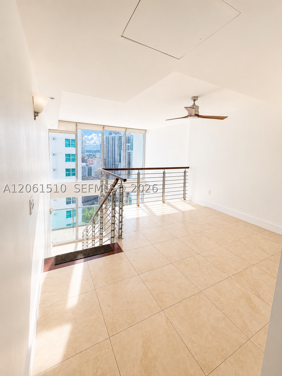 41 SE 5th St #1415, Miami FL 33131