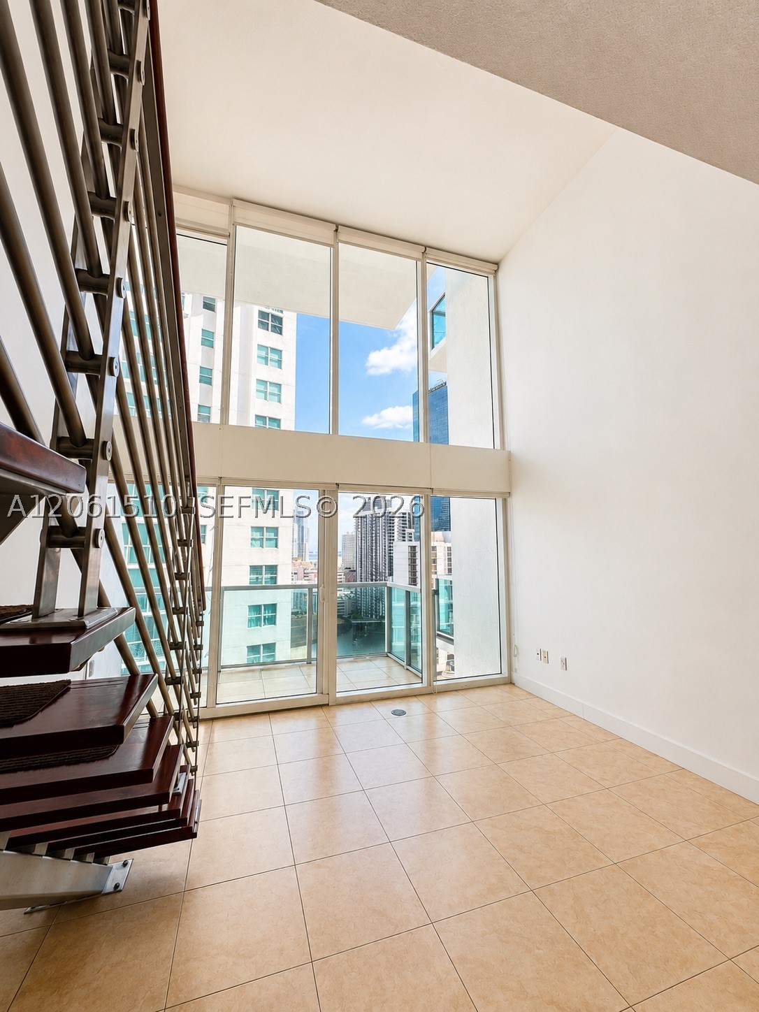 41 SE 5th St #1415, Miami FL 33131