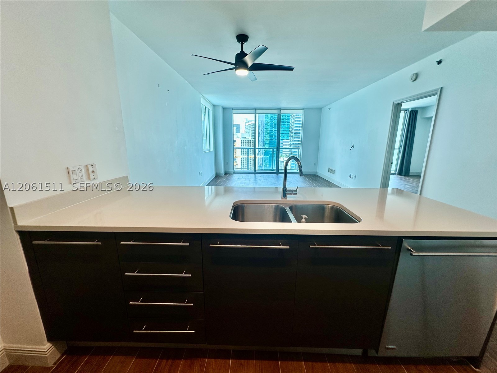 500 Brickell Ave #2407, Miami FL 33131