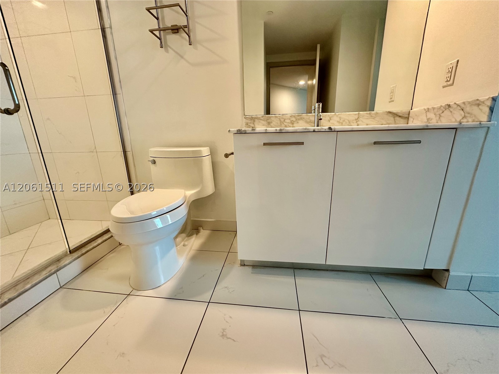 500 Brickell Ave #2407, Miami FL 33131