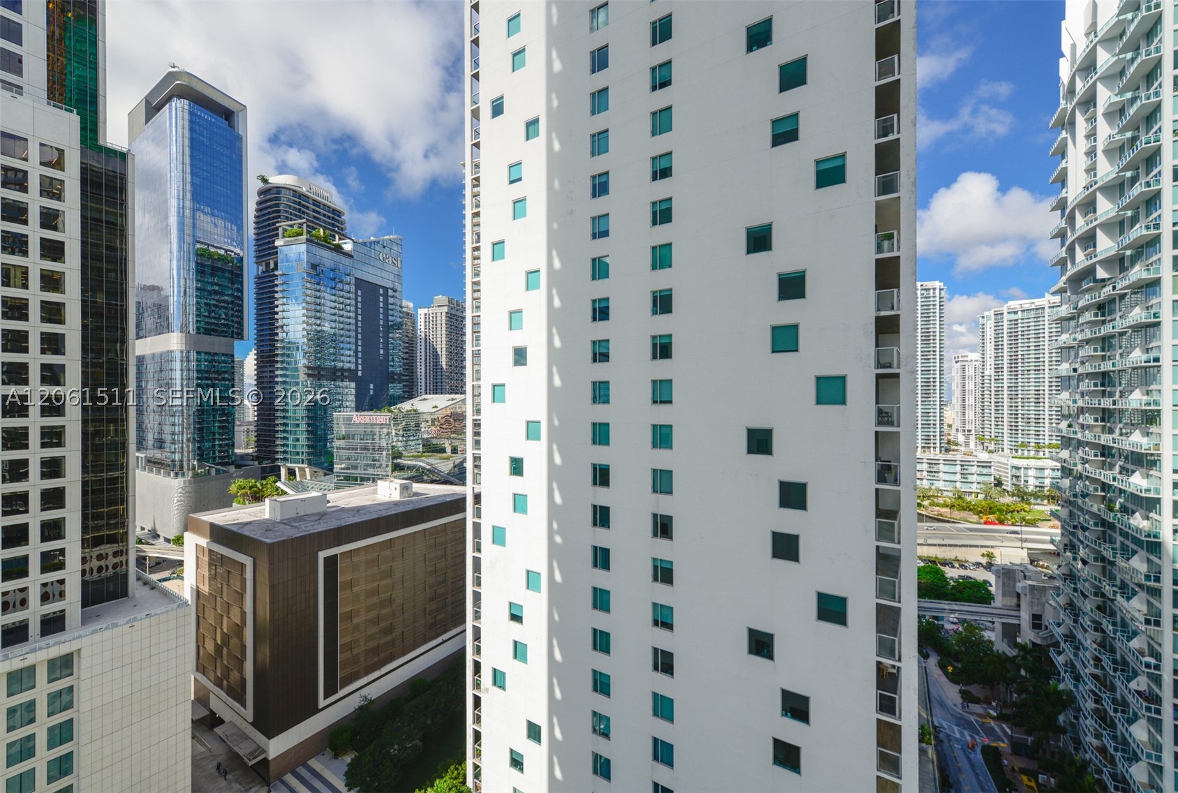 500 Brickell Ave #2407, Miami FL 33131