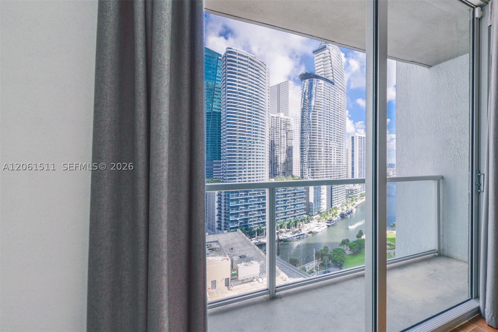 500 Brickell Ave #2407, Miami FL 33131