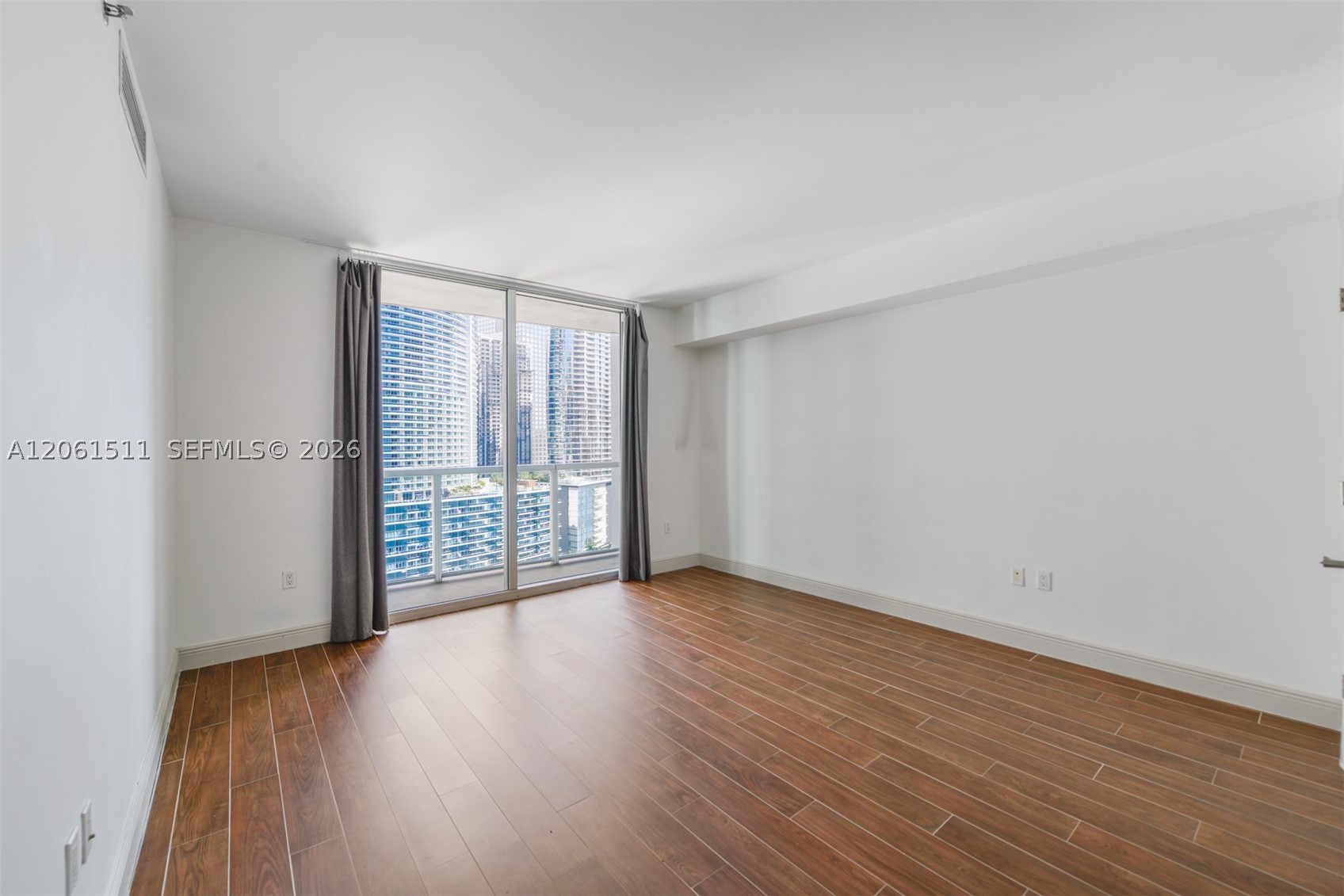 500 Brickell Ave #2407, Miami FL 33131