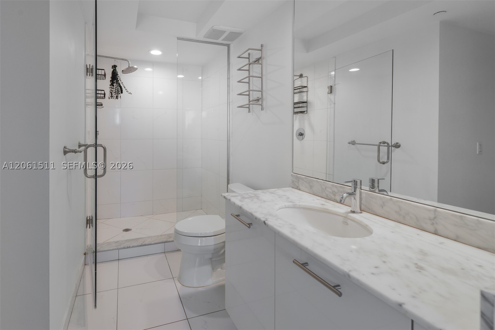 500 Brickell Ave #2407, Miami FL 33131