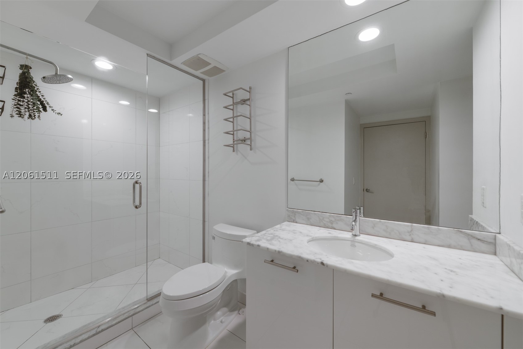 500 Brickell Ave #2407, Miami FL 33131