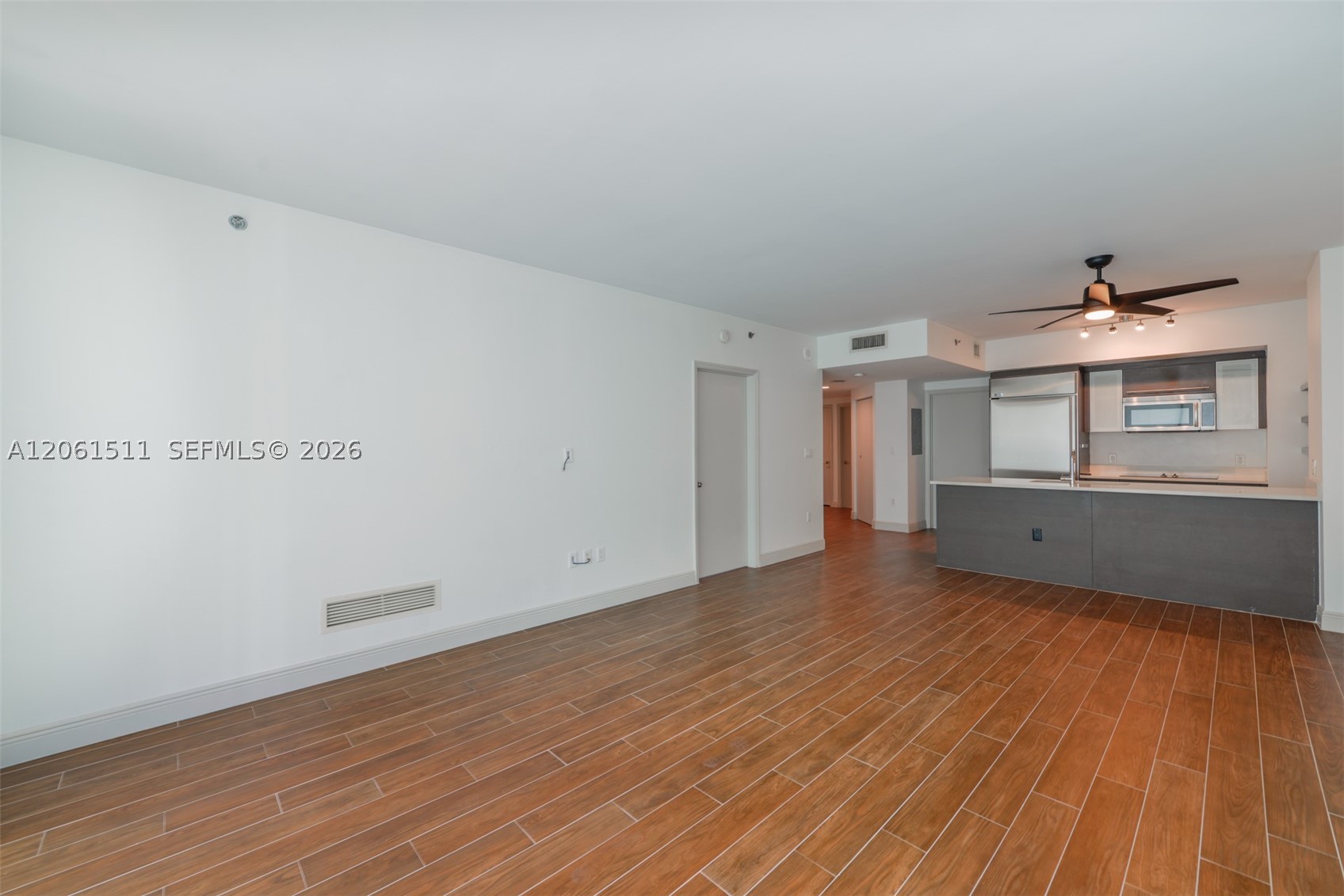 500 Brickell Ave #2407, Miami FL 33131