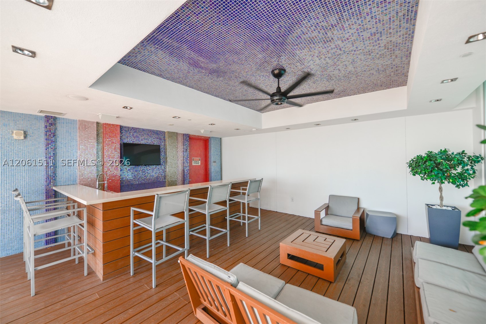 500 Brickell Ave #2407, Miami FL 33131
