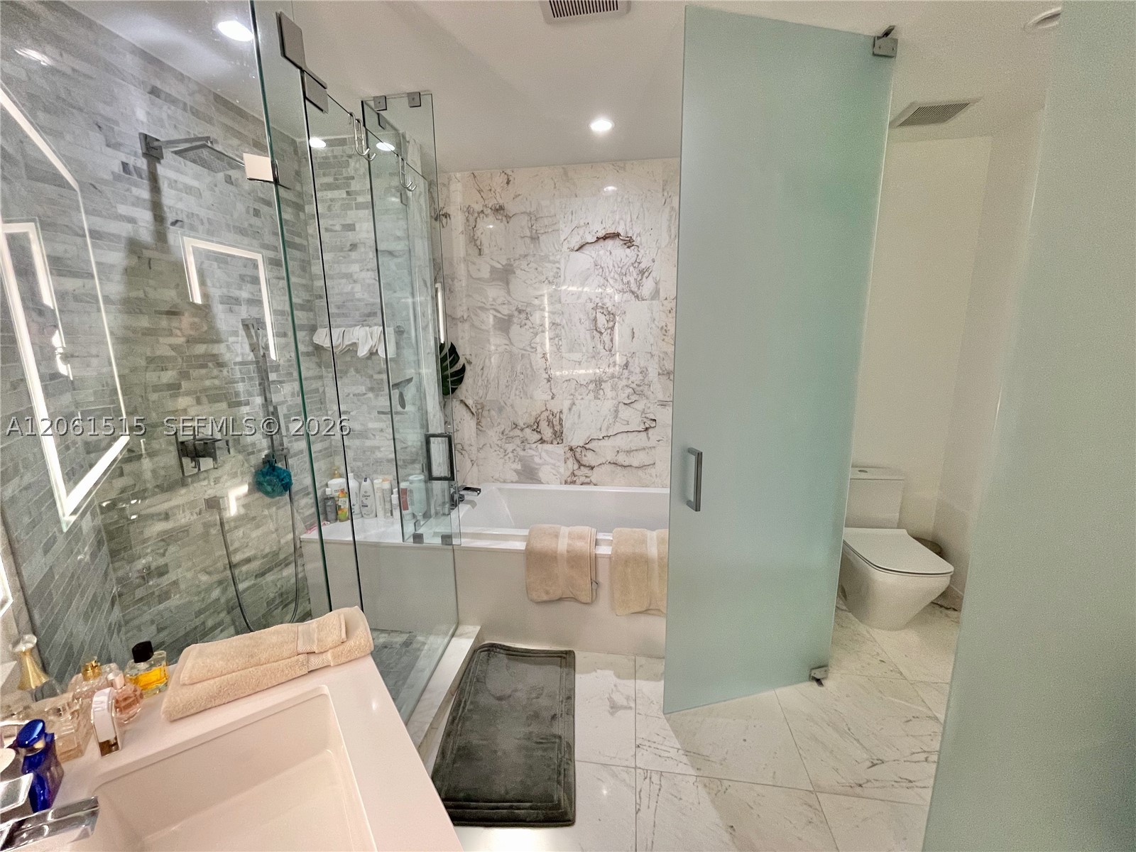 851 NE 1st Ave #2605, Miami FL 33132
