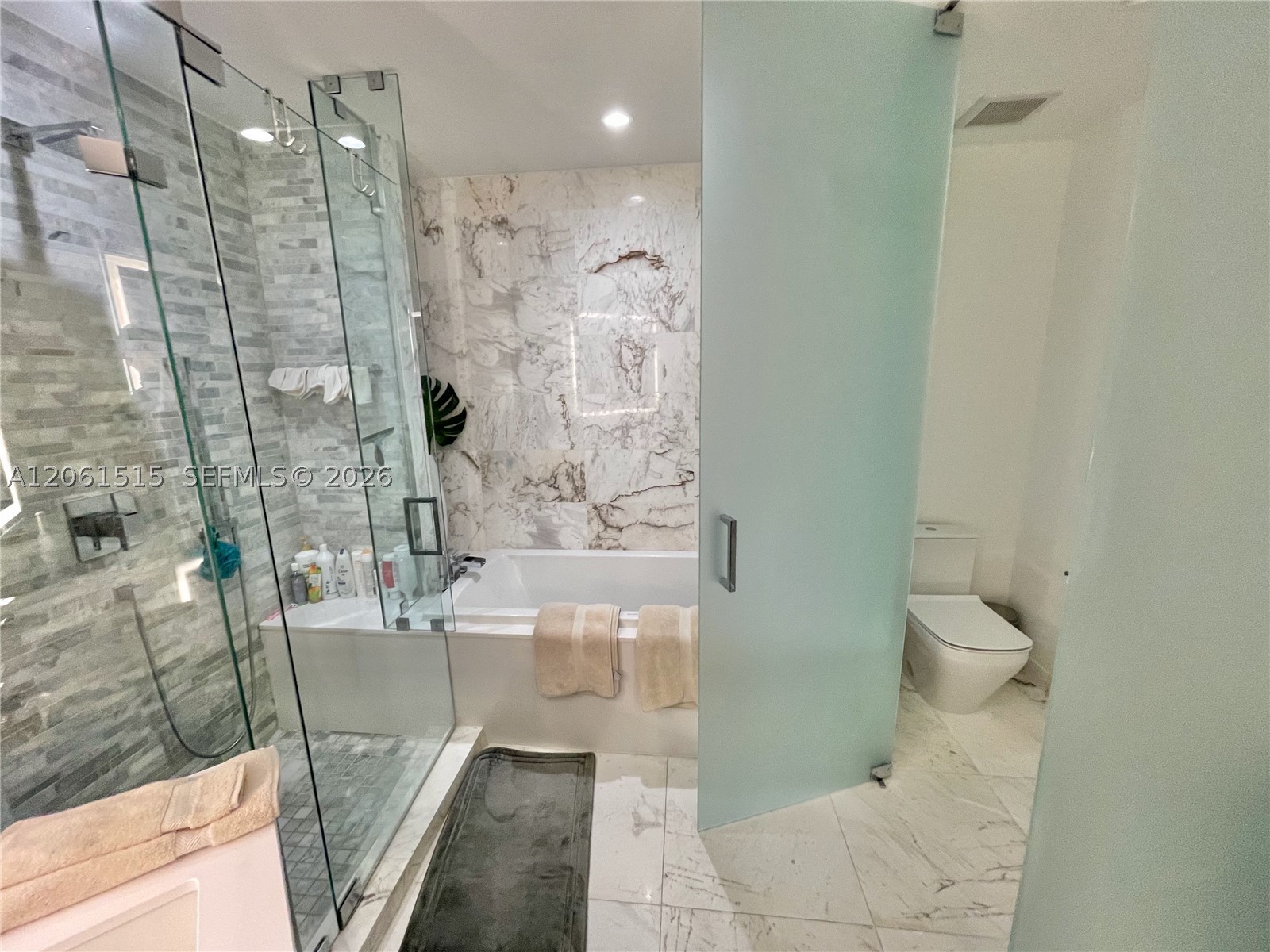 851 NE 1st Ave #2605, Miami FL 33132