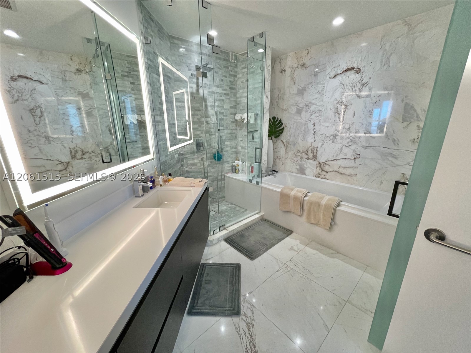 851 NE 1st Ave #2605, Miami FL 33132