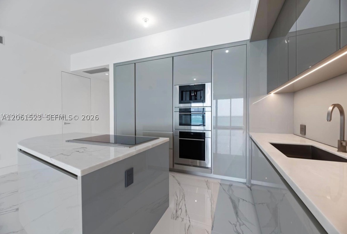 Sunny Isles Beach FL 33160 - A12061523