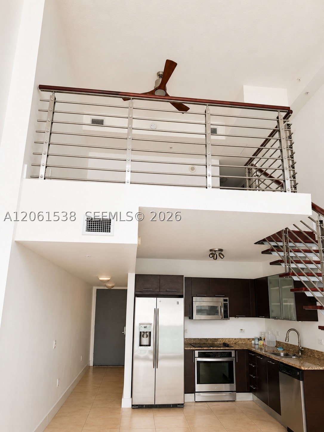 41 SE 5th St #1415, Miami FL 33131