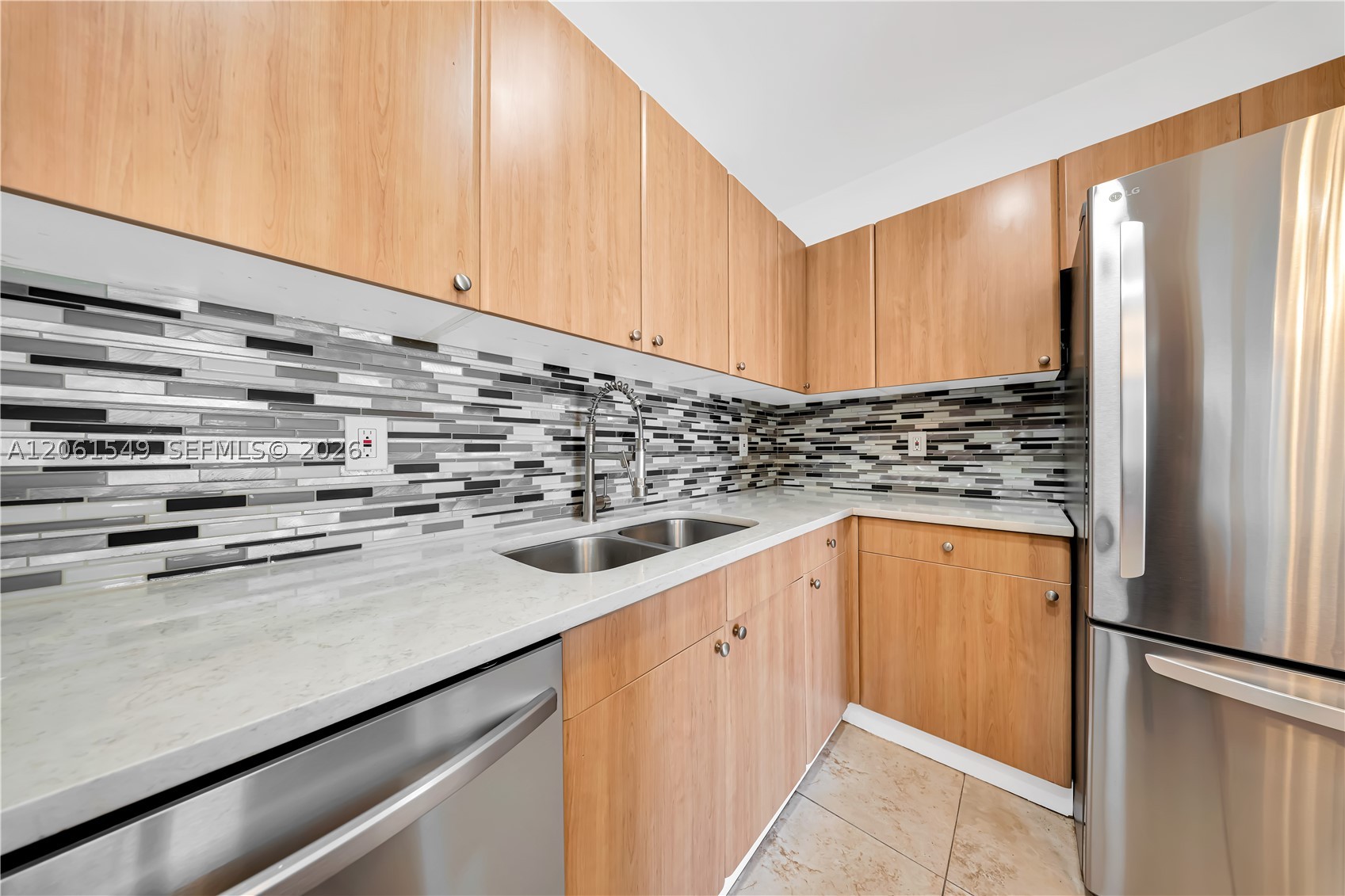 6905 Bay Dr #16, Miami Beach FL 33141