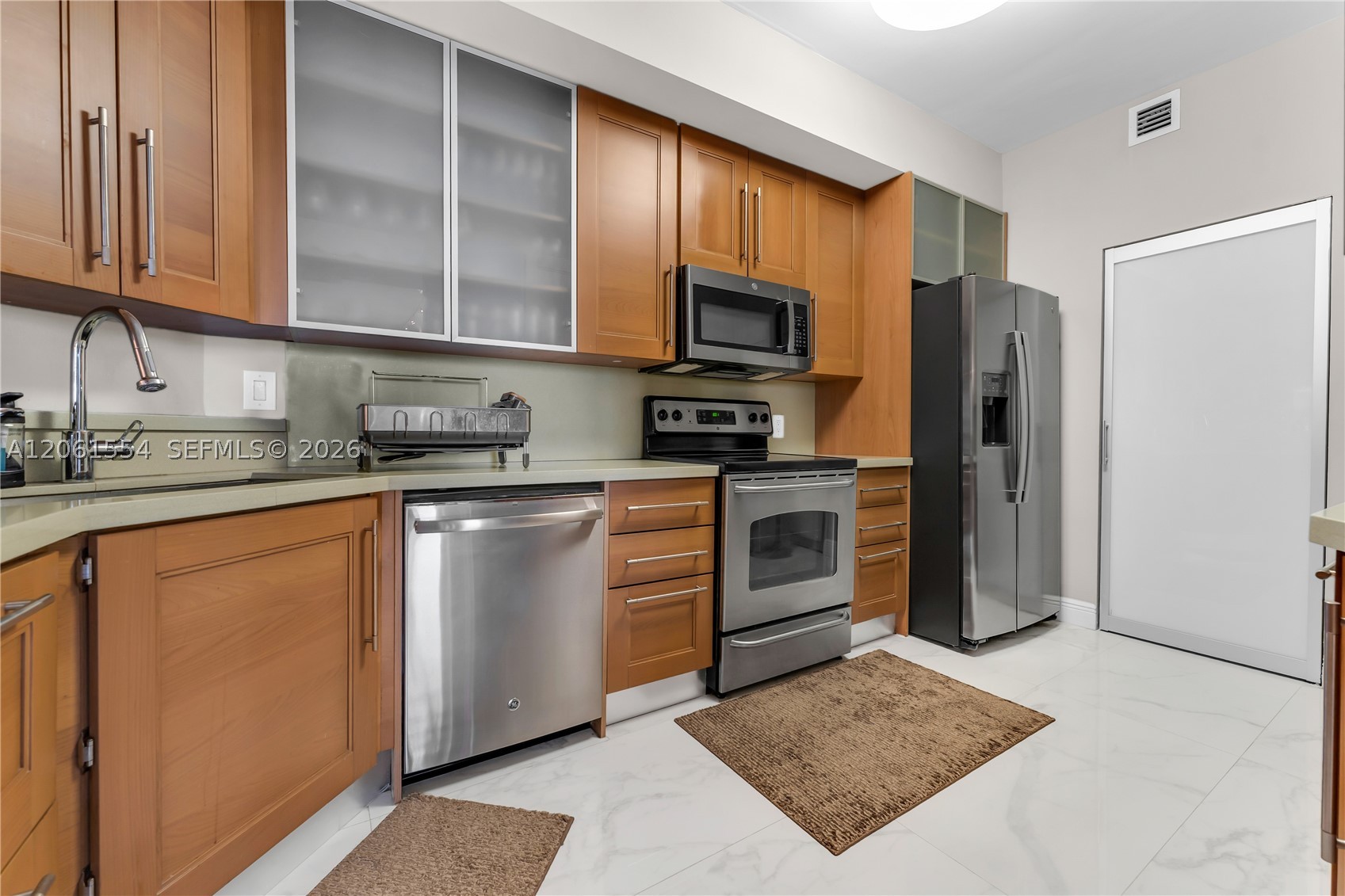 888 Brickell Key Dr #508, Miami FL 33131