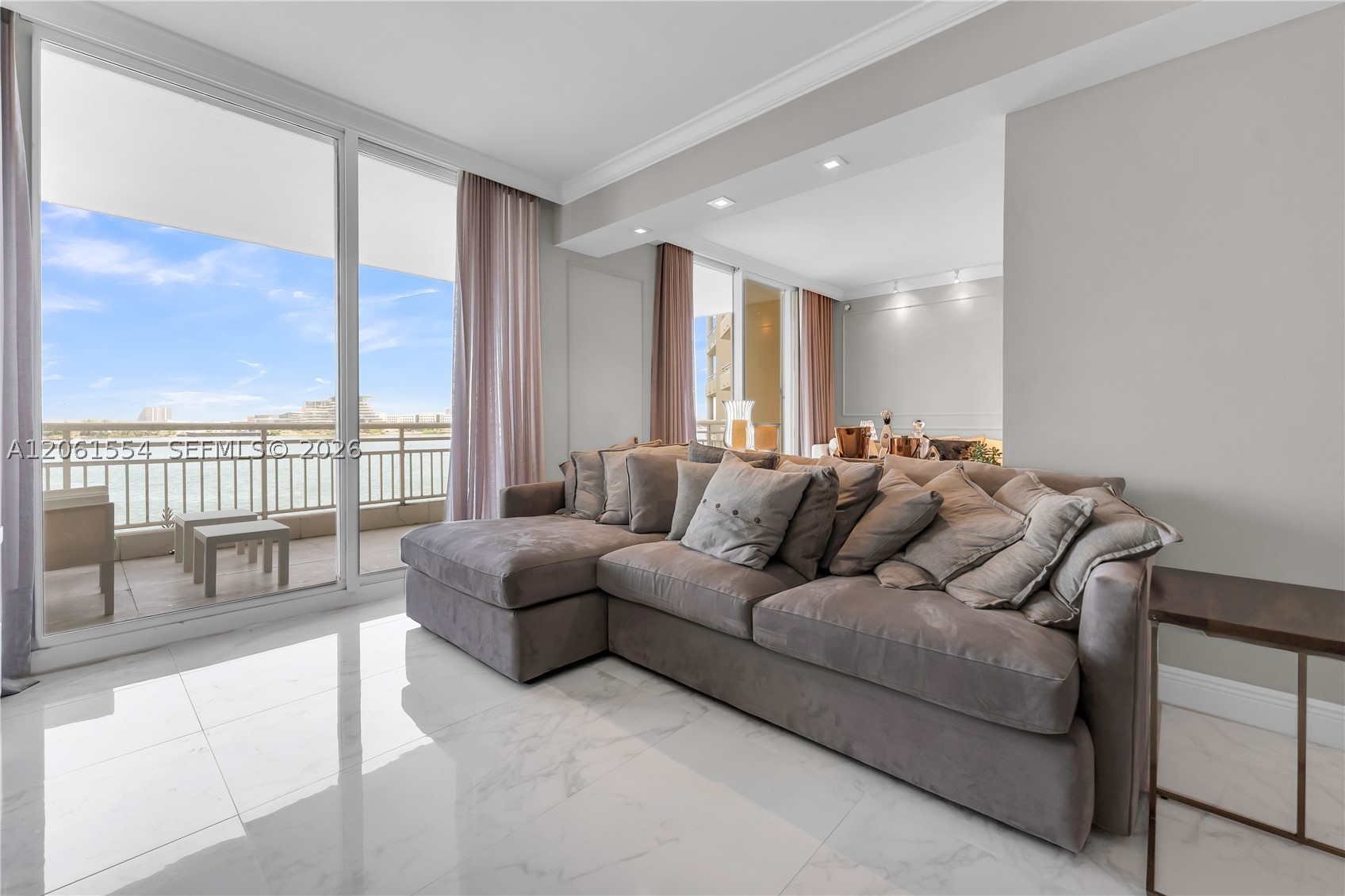 888 Brickell Key Dr #508, Miami FL 33131