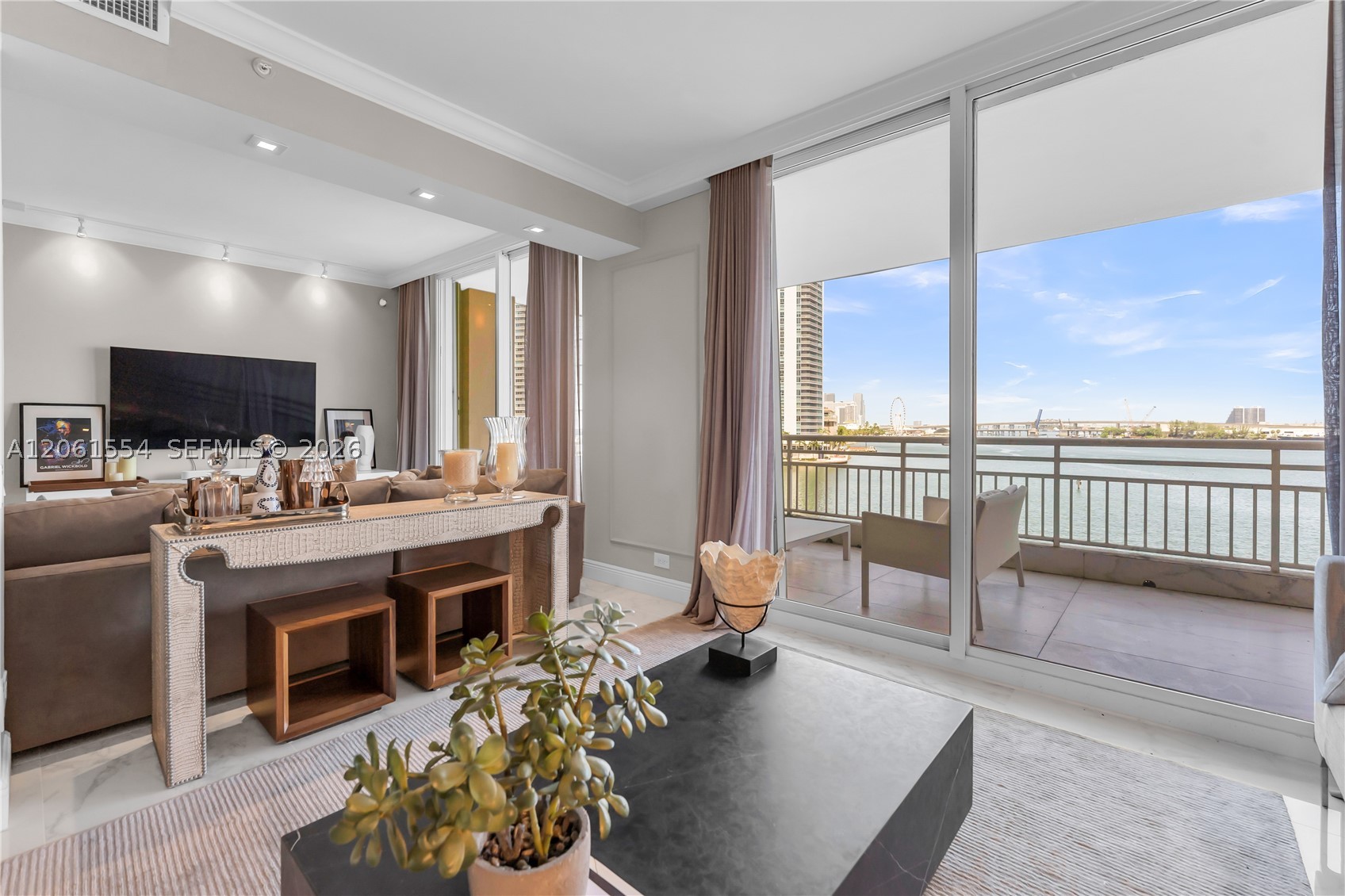 888 Brickell Key Dr #508, Miami FL 33131