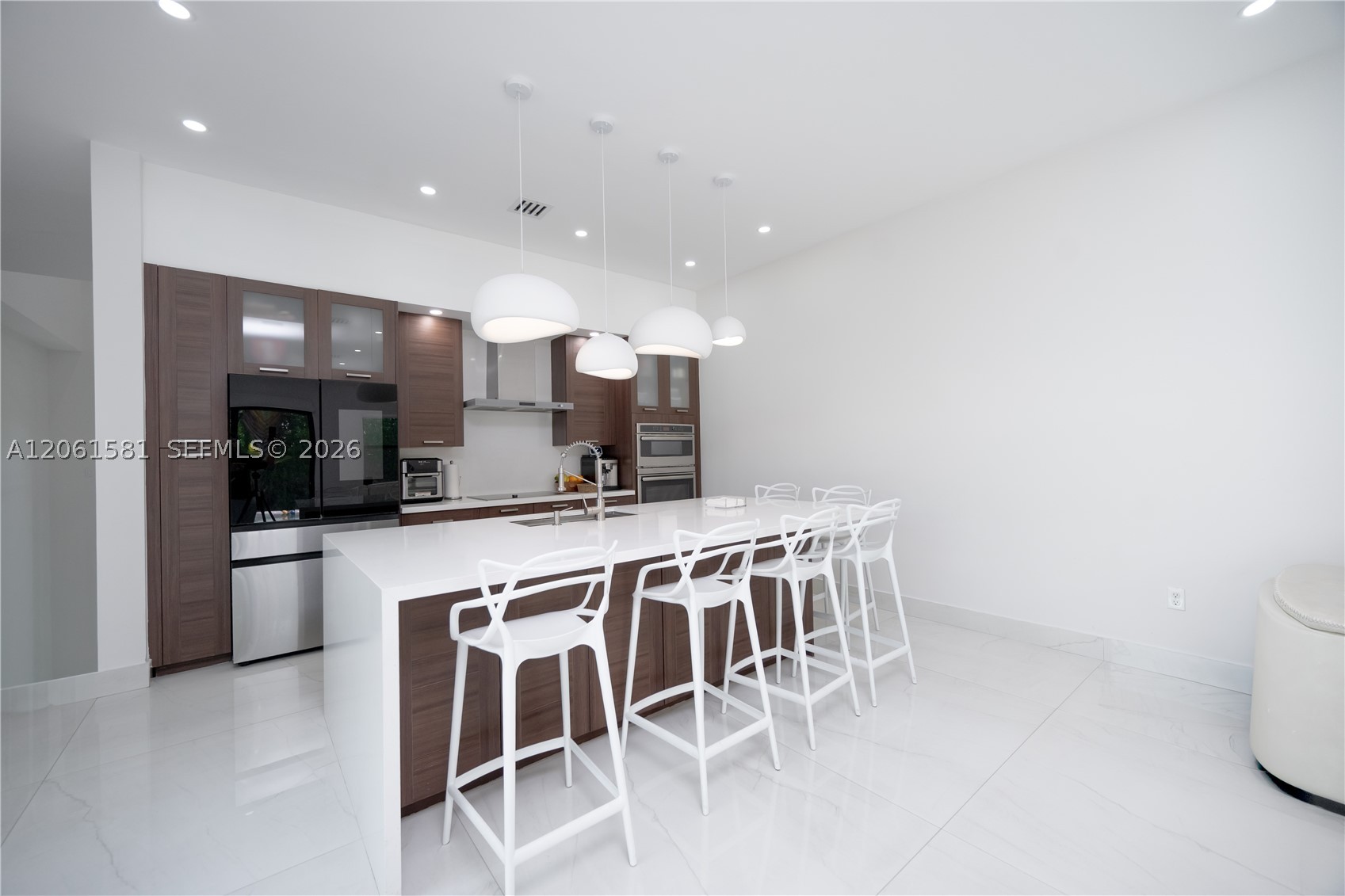 8995 NW 161st Ter, Miami Lakes FL 33018