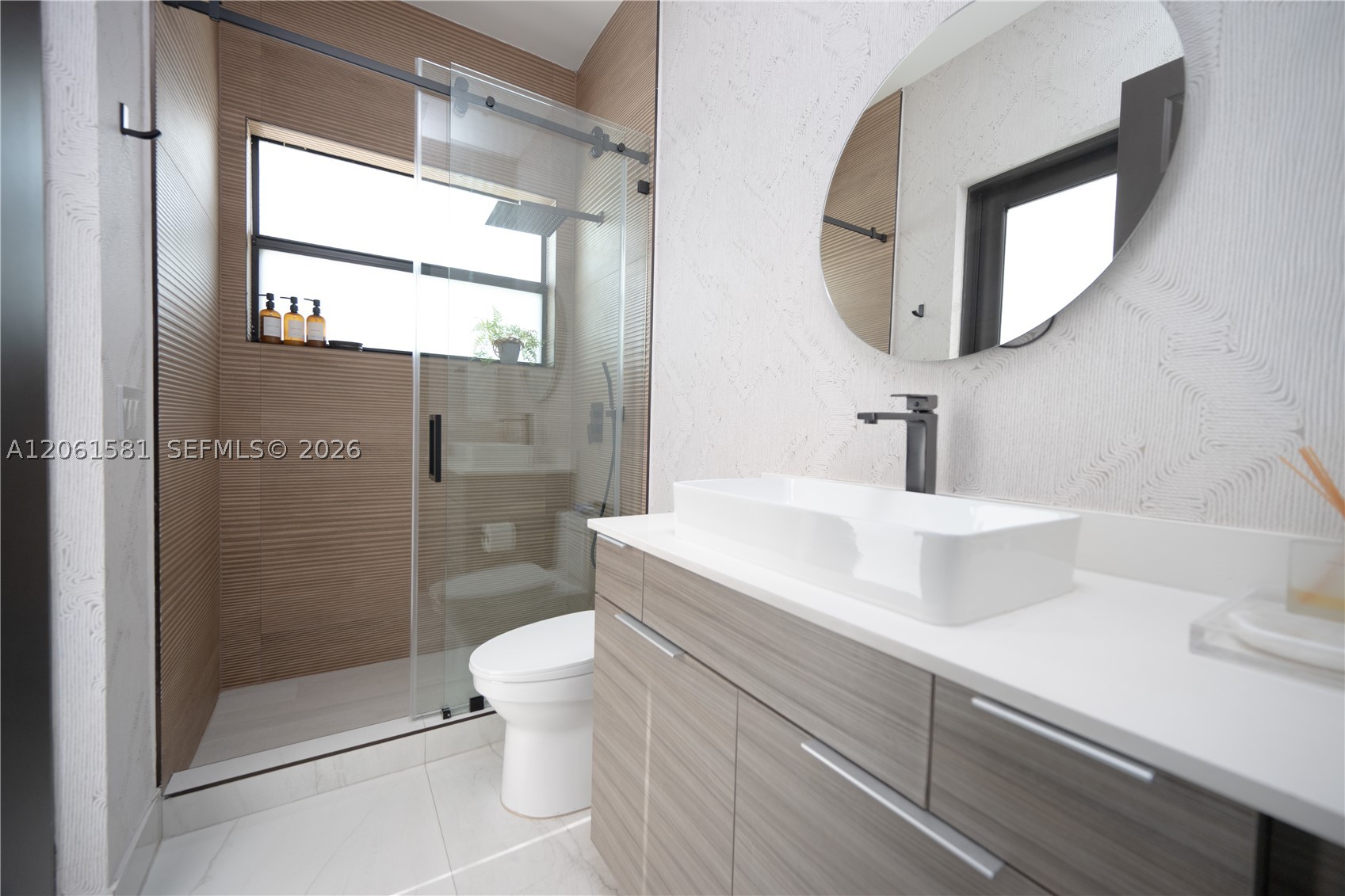8995 NW 161st Ter, Miami Lakes FL 33018