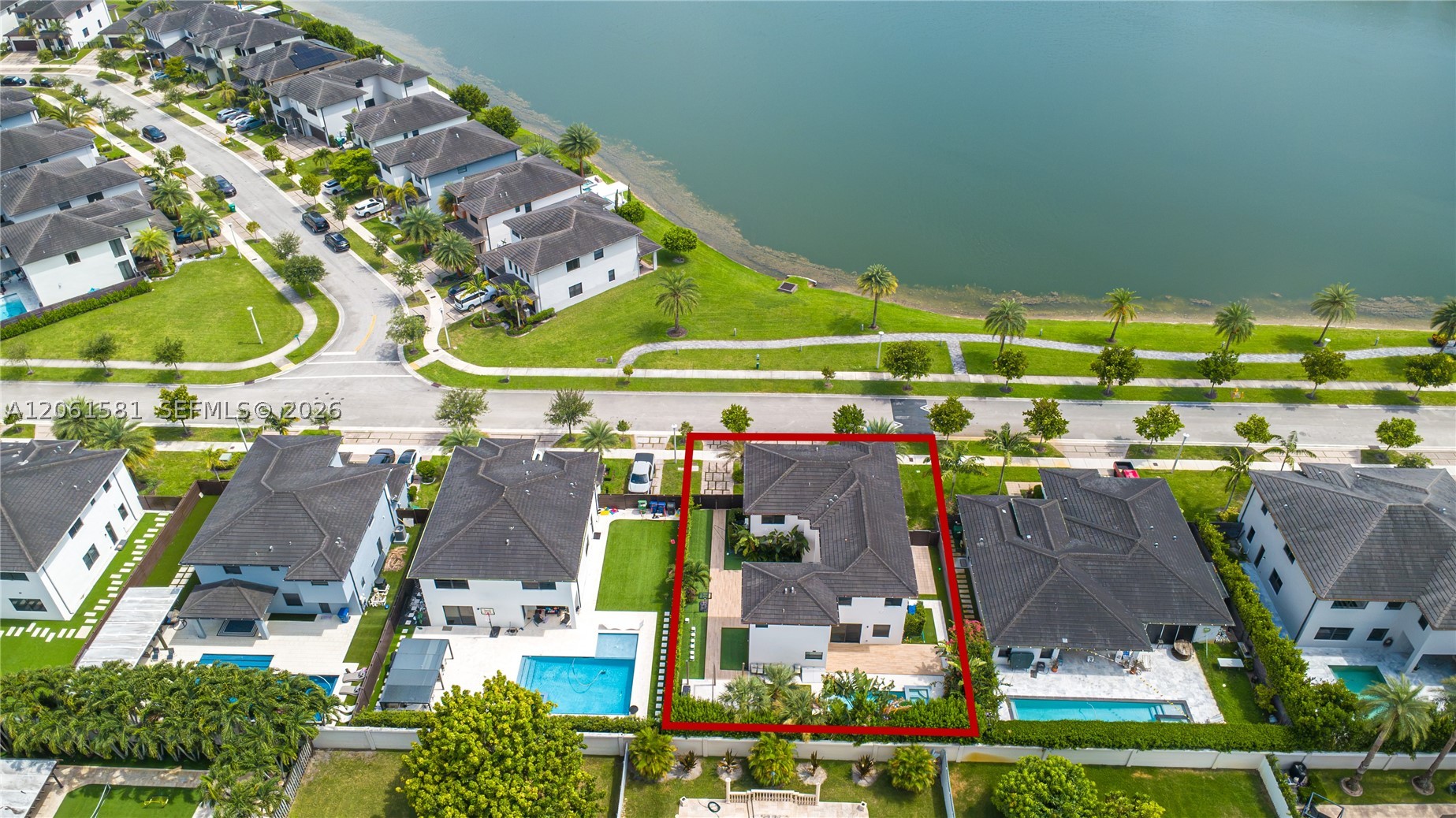 8995 NW 161st Ter, Miami Lakes FL 33018