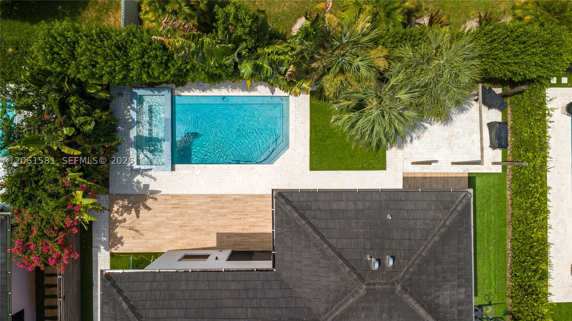 8995 NW 161st Ter, Miami Lakes FL 33018