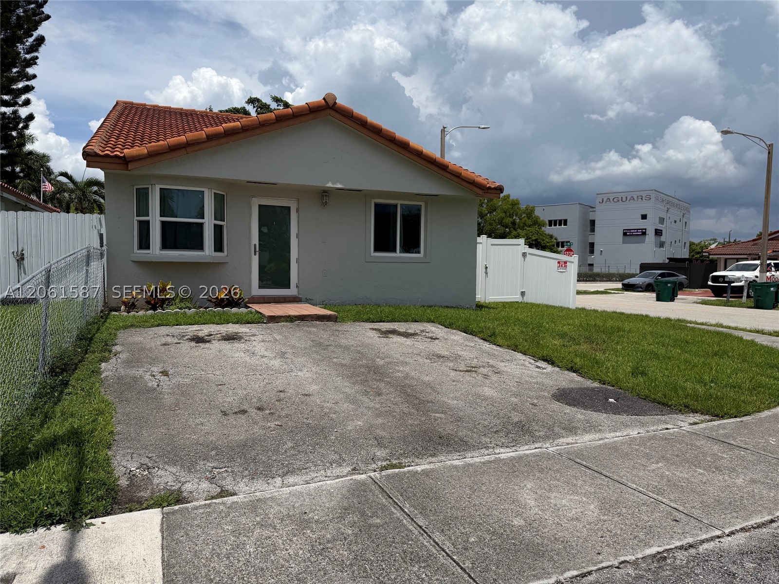 11686 NW 91st Pl, Hialeah Gardens FL 33018