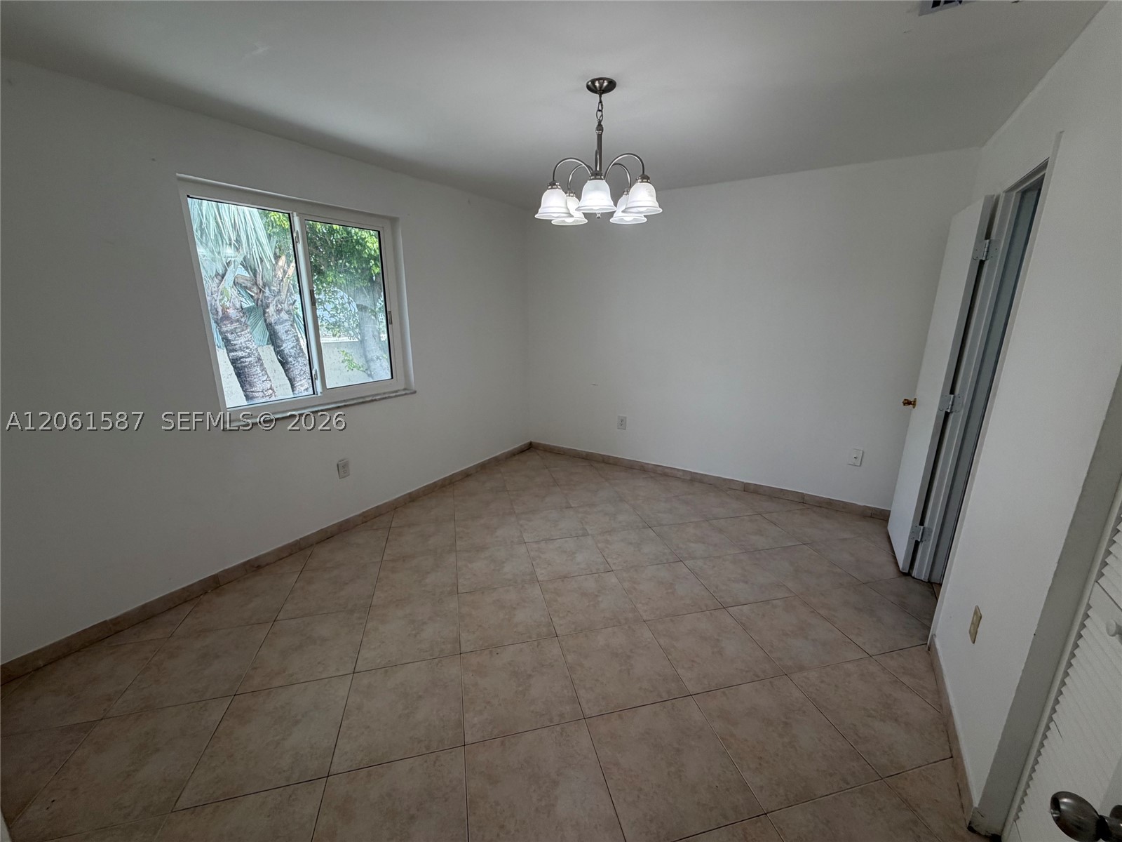 11686 NW 91st Pl, Hialeah Gardens FL 33018