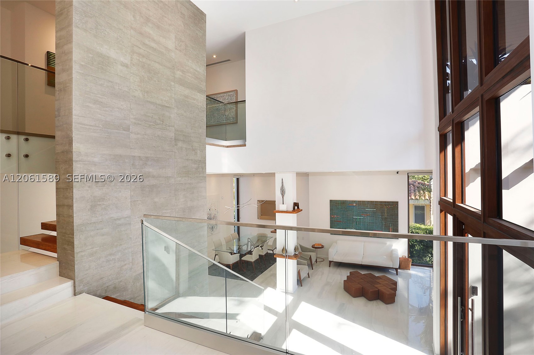 121 Buttonwood Dr, Key Biscayne FL 33149