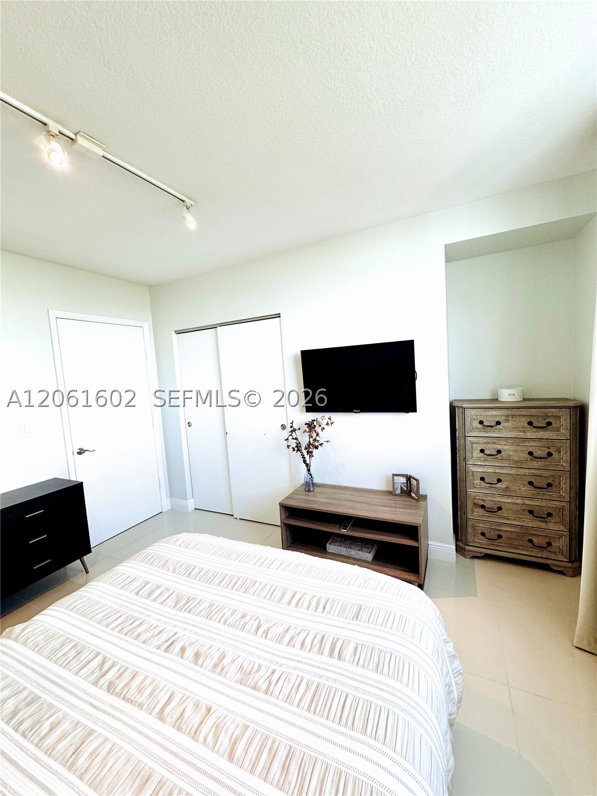 1861 NW S River Dr #2609, Miami FL 33125