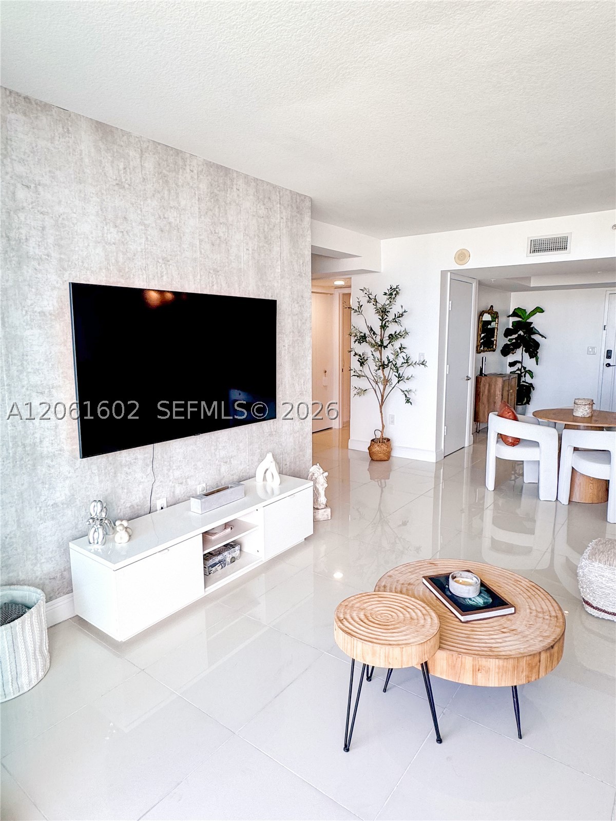 1861 NW S River Dr #2609, Miami FL 33125
