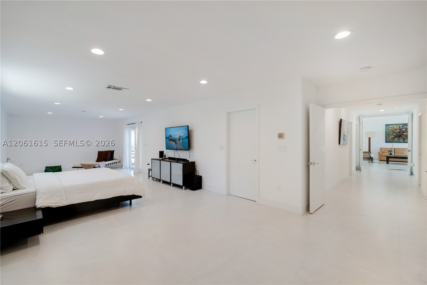 324 Caribbean Rd, Key Biscayne FL 33149