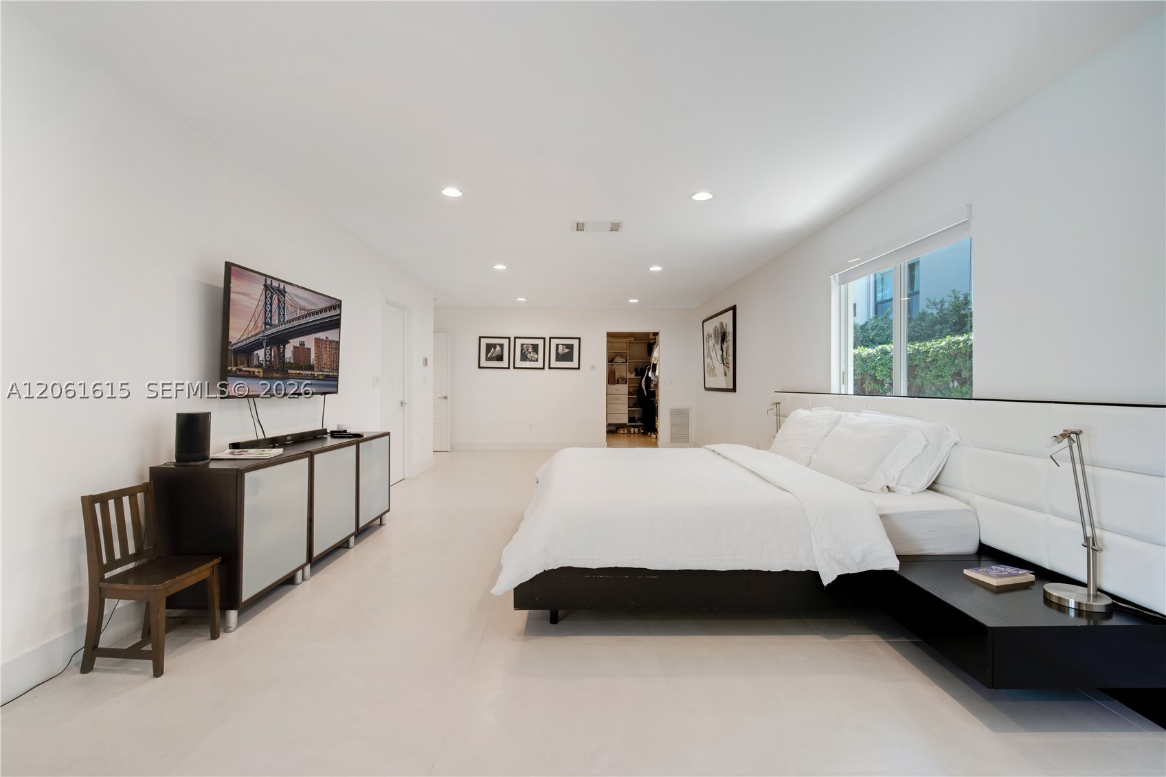 324 Caribbean Rd, Key Biscayne FL 33149