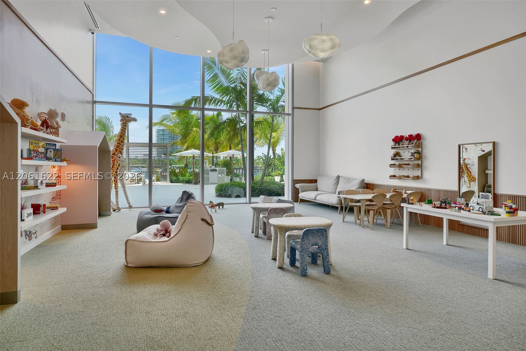 2411 Laguna Circle #1610, North Miami FL 33181