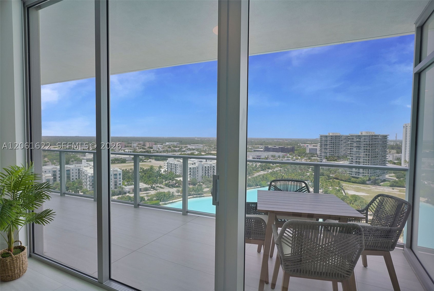 2411 Laguna Circle #1610, North Miami FL 33181