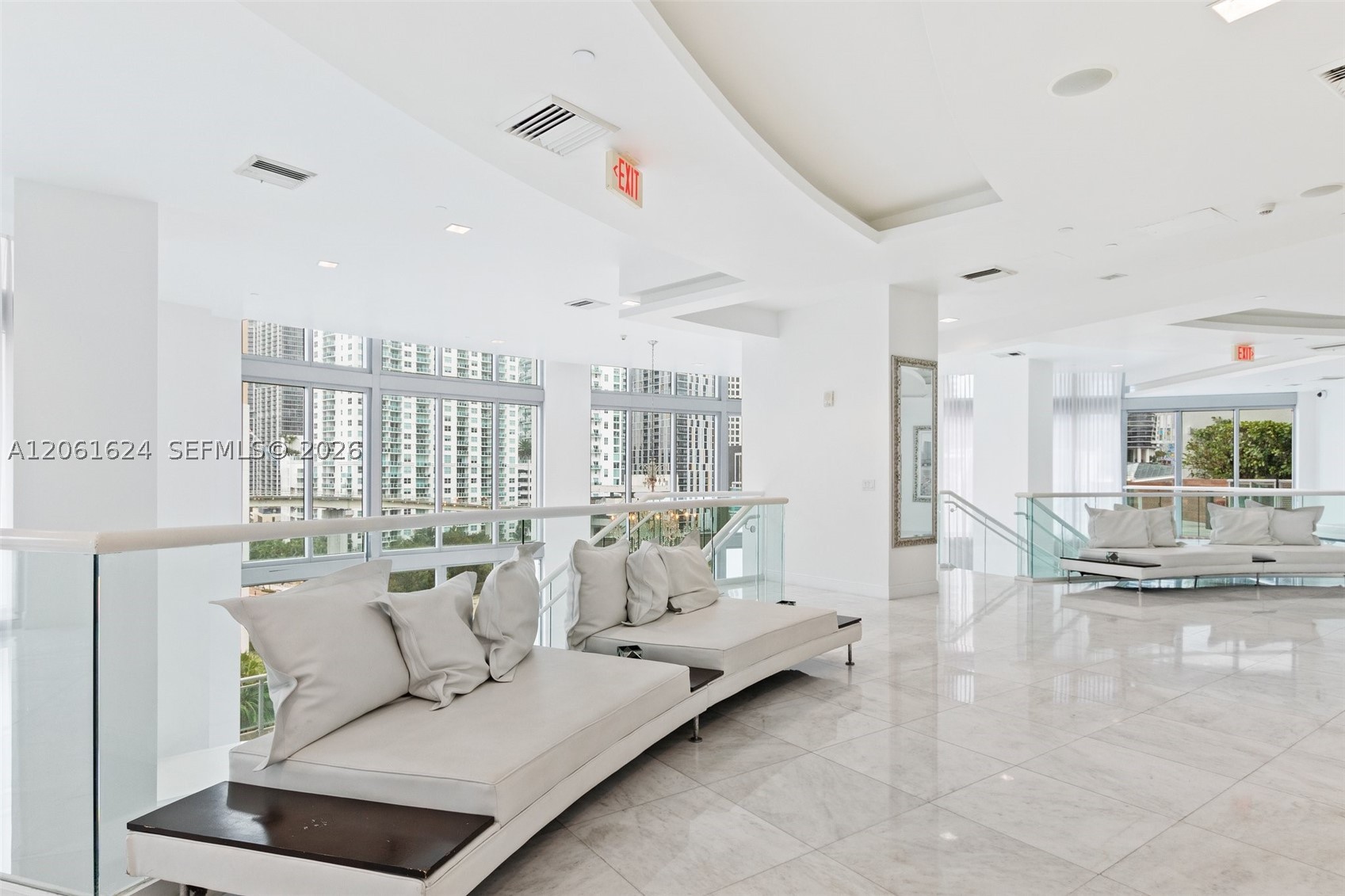 350 S Miami Ave #1805, Miami FL 33130