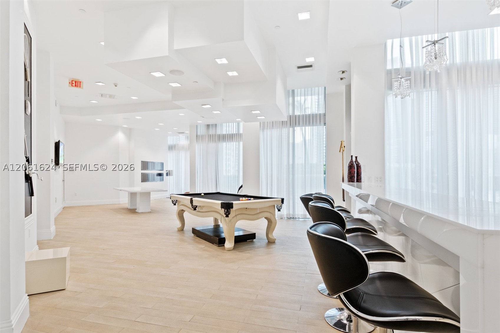 350 S Miami Ave #1805, Miami FL 33130