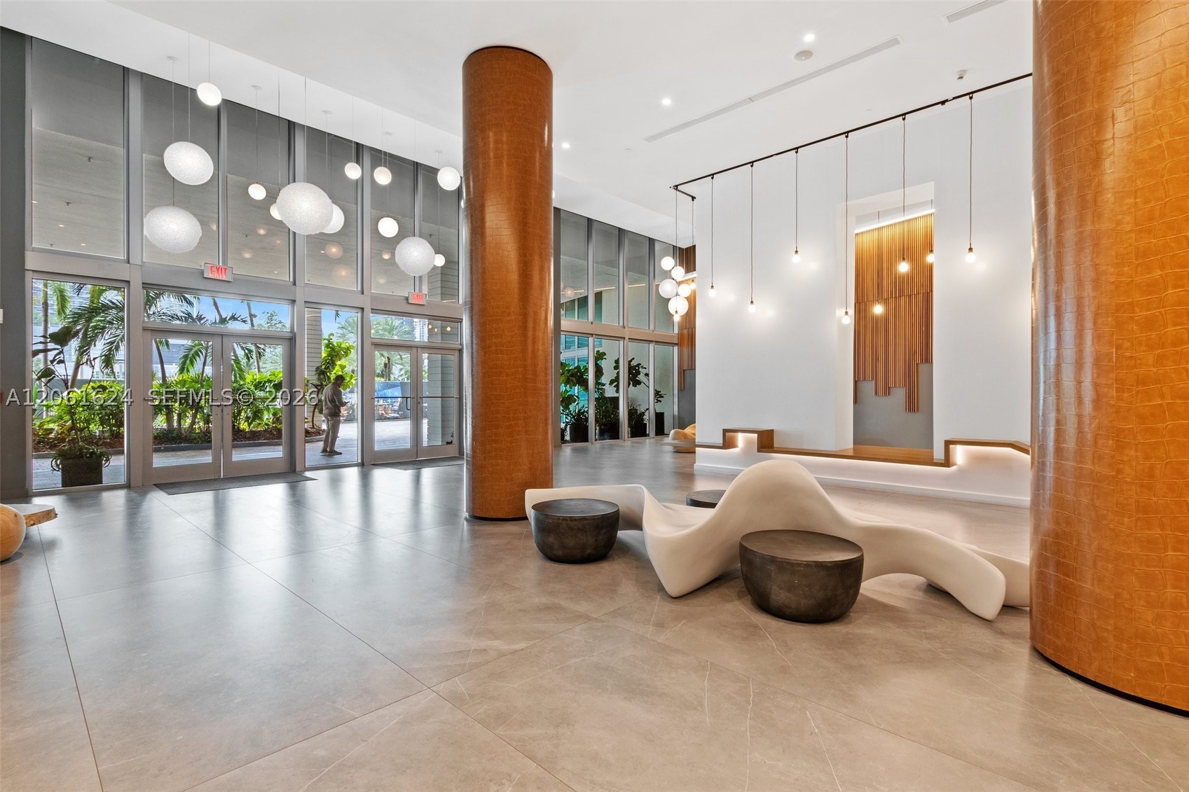 350 S Miami Ave #1805, Miami FL 33130